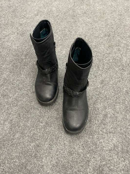 Black Boots Women's
