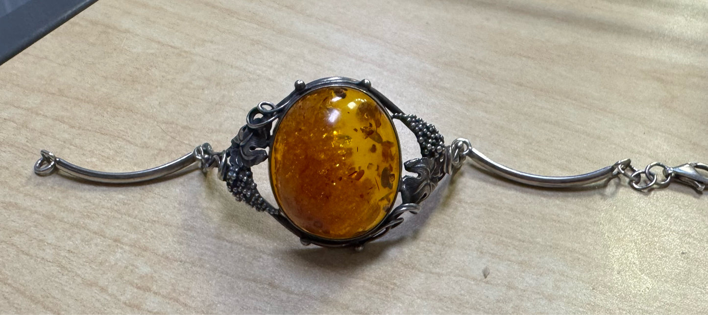 Vintage Sterling Silver Hinged Bangle 7" Bracelet Natural Baltic 1.28" Amber