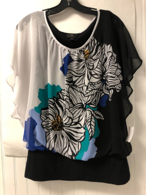 Multi-Color JM Collection Short Sleeve Shirt Women's