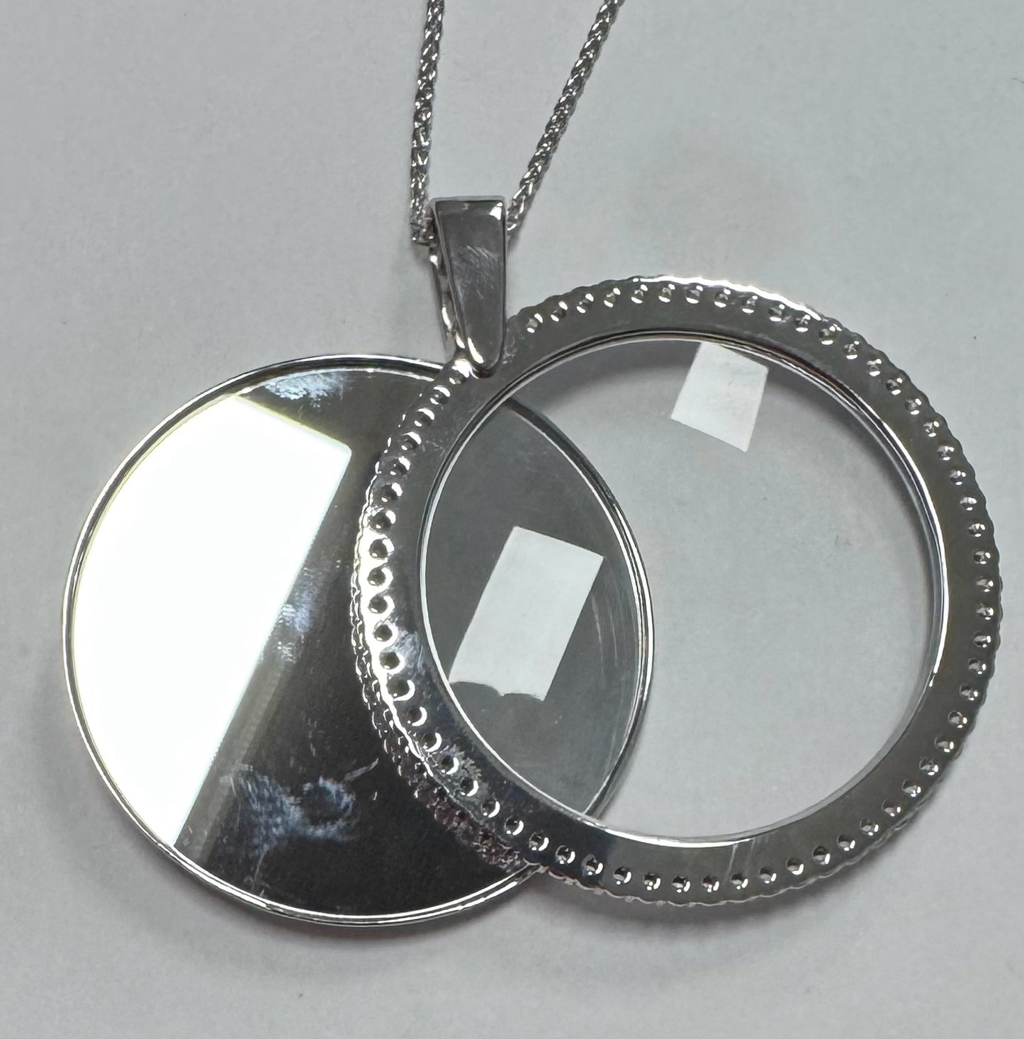 lux vue magnifying glass pendant