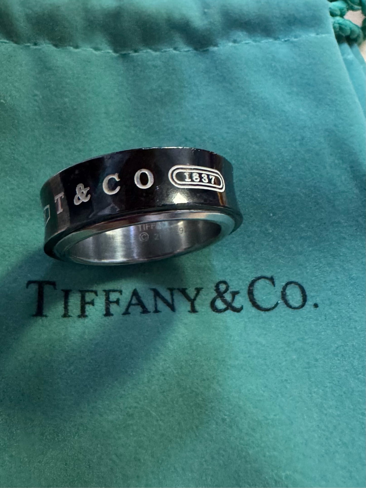 Tiffany & Co Ring 925 Sterling Silver  Black & White T & Co 2005 size 7.25 Band