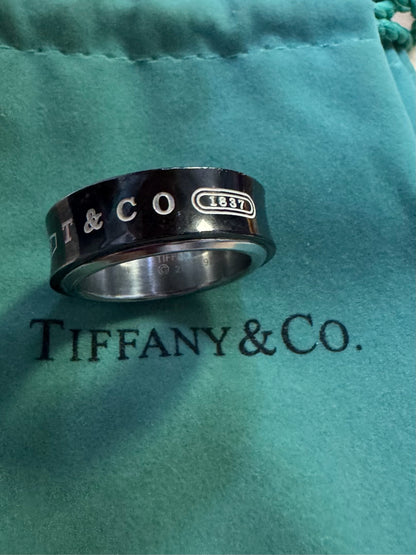 Tiffany & Co Ring 925 Sterling Silver  Black & White T & Co 2005 size 7.25 Band