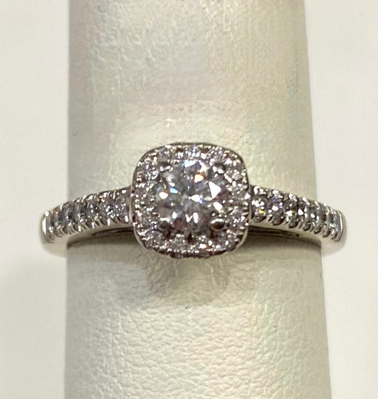 14kw .29 ct GSI Diamond Ring