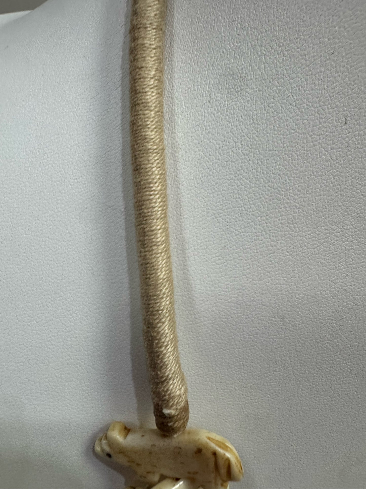 Vintage Native American Fetish Necklace 32" Long Carved Bears & Animals