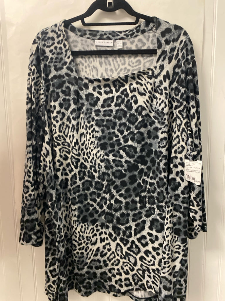 Black & Grey Susan Graver Long Sleeve Shirt Women's