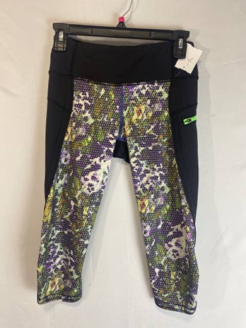 Lululemon Black & Green Print Boutique Women's Size 6 Active Wear Capri Pants