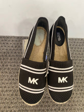 Load image into Gallery viewer, Black Michael Kors Shoes Women&#39;s