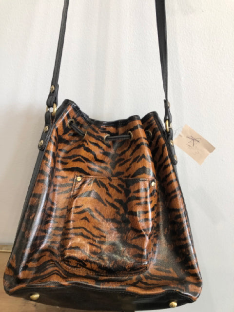 Designer Patricia Nash Brown Handbag