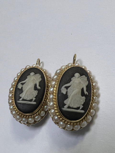 14k Yellow Gold Black Angel Wedgwood Pearl Earrings 8.8 Grams 1.07" x .77"